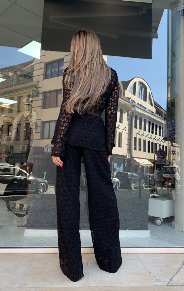 Дизайнерска елегантна риза от фина дантела в черно